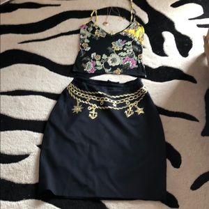 Gorgeous light wool black pencil skirt